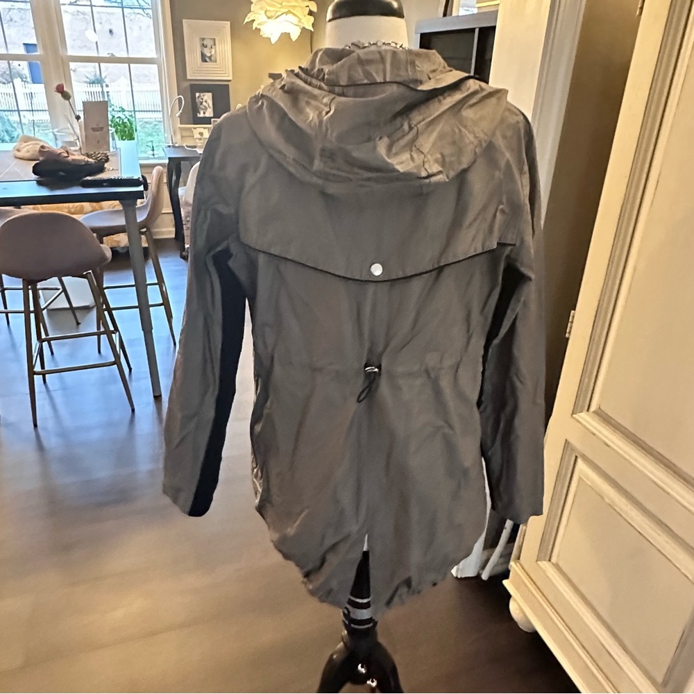 Mondetta black/olive gray rain jacket small - Picture 5 of 11
